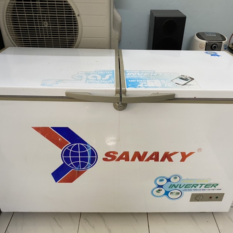 Tủ đông Sanaky